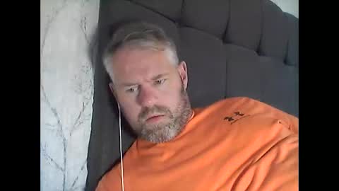 Snapshot of 81jonnyx chatting on October 18, 2025, 11:44 am 81jonnyx online show from October 18, 2025, 11:44 am