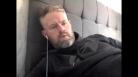 Snapshot of 81jonnyx chatting on November 19, 2025, 12:05 pm 81jonnyx online show from November 19, 2025, 12:05 pm