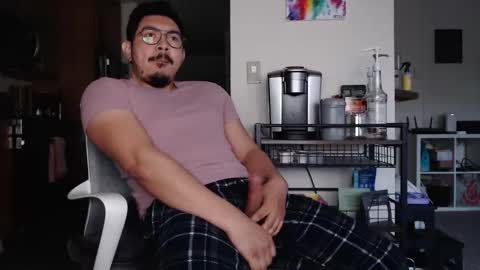 Snapshot of 8888_5555 chatting on December 17, 2025, 3:40 pm Antonio online show from December 17, 2025, 3:40 pm