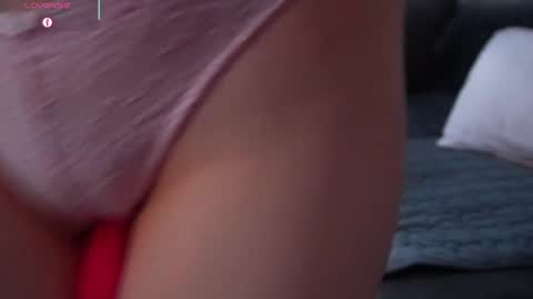 Monicano face online show from October 18, 2025, 2:03 am