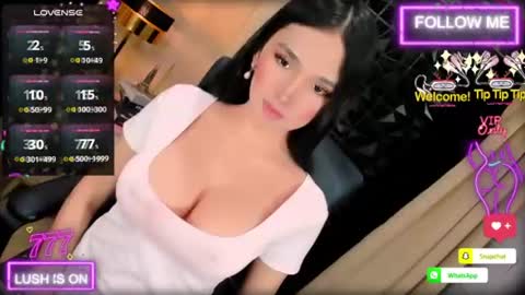 Snapshot of 8inchabsoluteselfsucker chatting on July 7, 2026, 9:24 am Heaven online show from July 7, 2026, 9:24 am