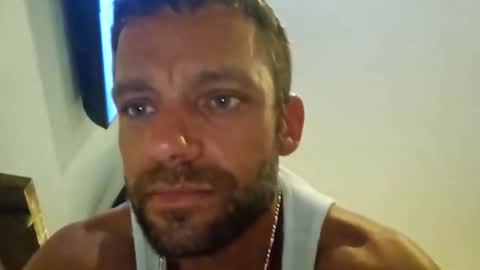 Snapshot of 8inchwhiteboy88 chatting on April 13, 2026, 2:06 am 8inchwhiteboy88 online show from April 13, 2026, 2:06 am