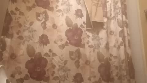 903luvme online show from November 11, 2025, 11:27 pm