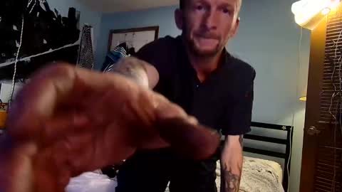 8over6 online show from March 11, 2025, 12:22 am