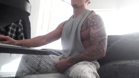 9inchbulll online show from January 2, 2025, 6:12 pm