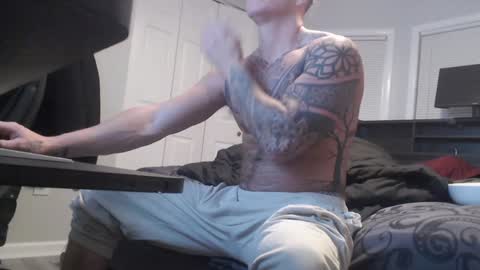 9inchbulll online show from January 6, 2025, 4:26 am