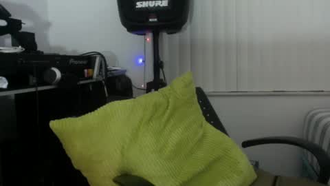 9inchhammer online show from January 1, 2025, 11:29 pm