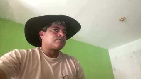 9vinhocamshow online show from April 9, 2026, 10:42 am