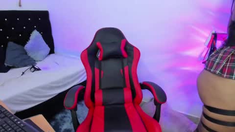 Noah  online show from April 17, 2026, 7:44 am