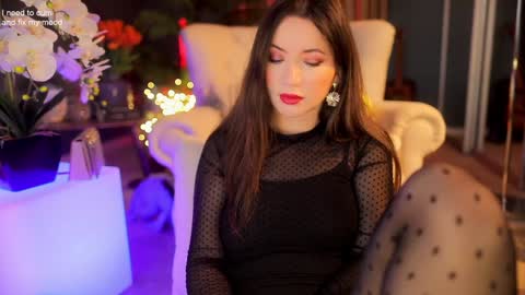 Snapshot of _1s___ chatting on December 2, 2025, 4:40 am Sophia online show from December 2, 2025, 4:40 am