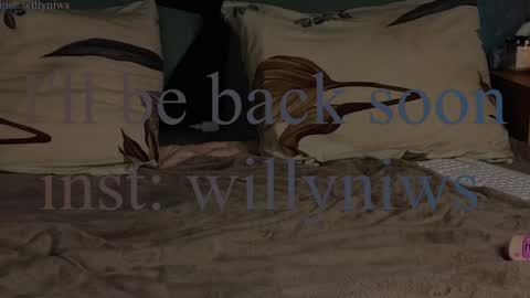 Snapshot of _a_n_n_y_ chatting on December 27, 2024, 9:50 am Willow online show from December 27, 2024, 9:50 am