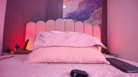  abby rouss online show from December 3, 2025, 3:03 am