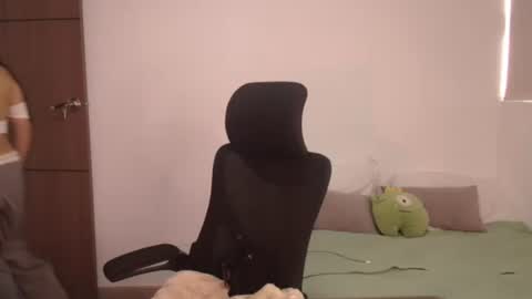 abby 3 online show from June 5, 2026, 4:24 pm