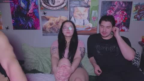 KENDALL  NATHANRYAN  LUCY online show from November 30, 2025, 6:56 pm