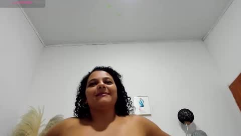 Snapshot of _aithanaa_ chatting on November 22, 2025, 9:47 pm _aithanaa_ online show from November 22, 2025, 9:47 pm