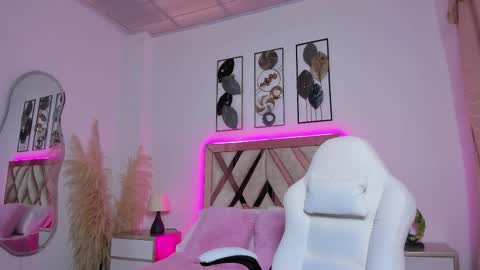  Akira  online show from November 29, 2025, 12:08 pm