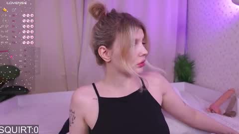 Snapshot of _aleksa chatting on September 10, 2025, 5:13 pm Alexa online show from September 10, 2025, 5:13 pm