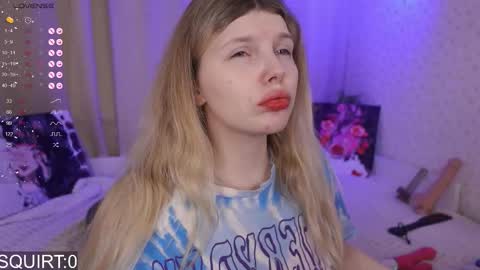 Snapshot of _aleksa chatting on November 16, 2025, 6:08 am Alexa online show from November 16, 2025, 6:08 am