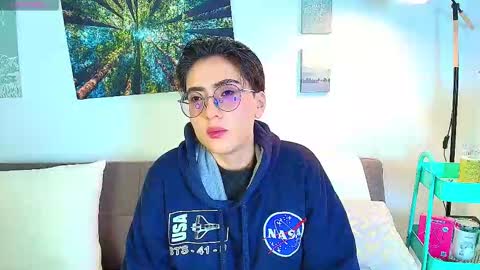 alex carter online show from October 14, 2025, 10:16 am