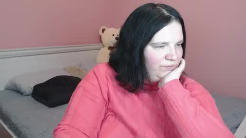 _alexandra_ray_ online show from November 21, 2025, 11:31 am