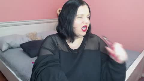 _alexandra_ray_ online show from November 24, 2025, 11:10 am