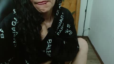 Snapshot of _alexandrajones chatting on March 4, 2025, 8:24 am Alexandra online show from March 4, 2025, 8:24 am