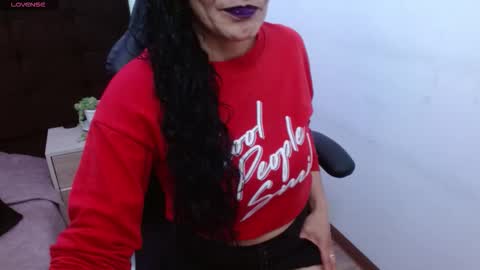 Snapshot of _alexandrajones chatting on October 12, 2025, 4:28 pm Alexandra online show from October 12, 2025, 4:28 pm