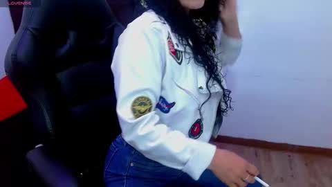 Snapshot of _alexandrajones chatting on November 9, 2025, 9:57 pm Alexandra online show from November 9, 2025, 9:57 pm