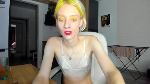 Snapshot of _alice_kitty chatting on November 29, 2025, 6:49 am Gaylord online show from November 29, 2025, 6:49 am