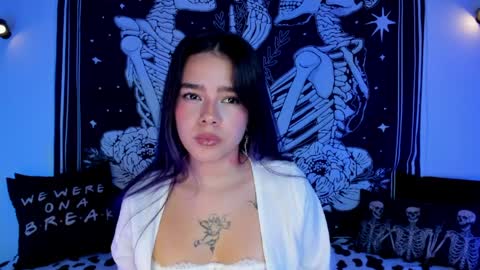 Snapshot of _alicesasha_ chatting on April 9, 2026, 9:15 am _alicesasha_ online show from April 9, 2026, 9:15 am