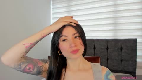 Snapshot of _aliice_1 chatting on September 21, 2025, 5:58 pm Alice online show from September 21, 2025, 5:58 pm