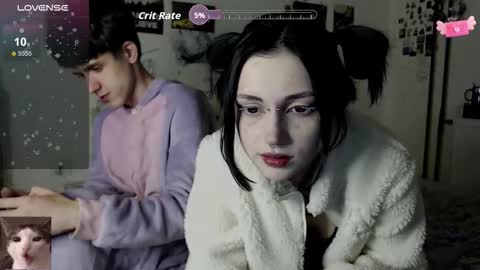 Snapshot of _alisa_in_wonderland chatting on November 4, 2025, 8:30 pm Charlotte and Alex online show from November 4, 2025, 8:30 pm