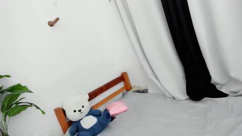 Snapshot of _althea69_ chatting on December 20, 2025, 8:32 am Thea online show from December 20, 2025, 8:32 am