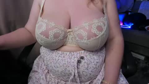 lisa online show from April 9, 2026, 9:09 pm