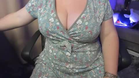 Snapshot of _alyssia_ chatting on May 17, 2026, 8:05 pm lisa online show from May 17, 2026, 8:05 pm