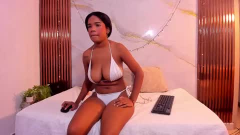 Snapshot of _anais_rose_ chatting on May 6, 2026, 12:21 pm ANAIS online show from May 6, 2026, 12:21 pm