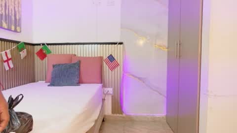 ANAIS online show from July 4, 2026, 7:20 pm