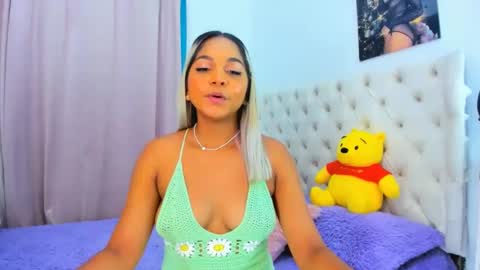 Snapshot of _analia chatting on January 18, 2025, 2:36 am Analia online show from January 18, 2025, 2:36 am