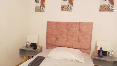 _andrewfalcon2 online show from January 23, 2025, 12:30 pm