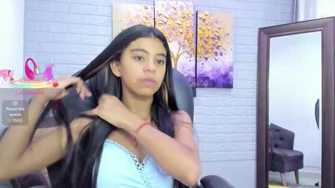      online show from November 21, 2025, 7:34 pm