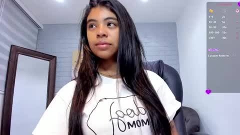 Snapshot of _anna_maria chatting on April 26, 2026, 11:30 am online show from April 26, 2026, 11:30 am