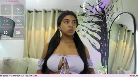 Snapshot of _anna_maria chatting on May 10, 2026, 11:37 am online show from May 10, 2026, 11:37 am