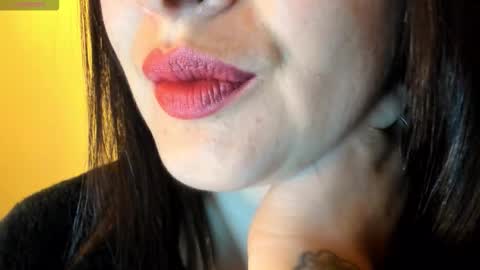 Snapshot of _antomouth_paradise chatting on October 25, 2025, 10:23 am antonia online show from October 25, 2025, 10:23 am