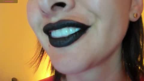 Snapshot of _antomouth_paradise chatting on November 18, 2025, 10:36 pm antonia online show from November 18, 2025, 10:36 pm