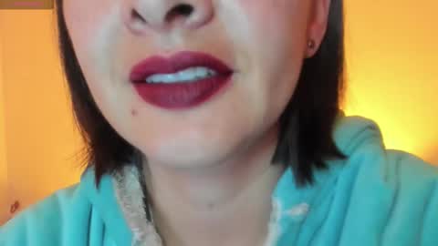 Snapshot of _antomouth_paradise chatting on November 19, 2025, 10:37 am antonia online show from November 19, 2025, 10:37 am