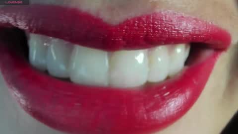 Snapshot of _antomouth_paradise chatting on December 18, 2025, 1:28 pm antonia online show from December 18, 2025, 1:28 pm