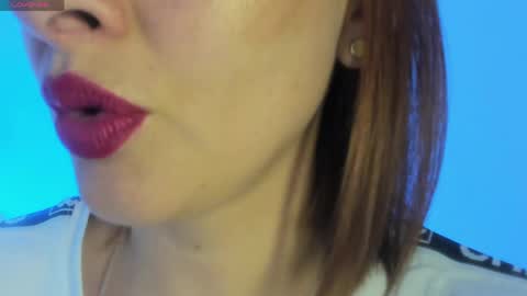 Snapshot of _antomouth_paradise chatting on May 3, 2026, 3:51 pm antonia online show from May 3, 2026, 3:51 pm