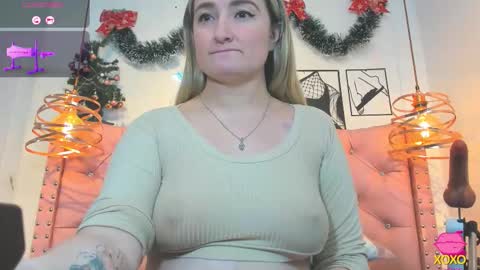 _antonella_11 online show from December 16, 2025, 9:42 pm