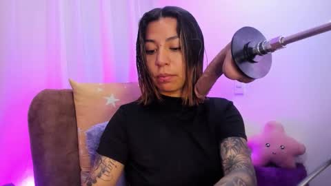 Snapshot of _antonella_dreams chatting on December 17, 2025, 3:29 pm _antonella_dreams online show from December 17, 2025, 3:29 pm