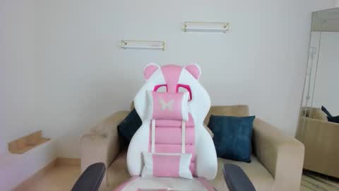 Snapshot of _april_smith_ chatting on February 2, 2026, 12:26 pm online show from February 2, 2026, 12:26 pm